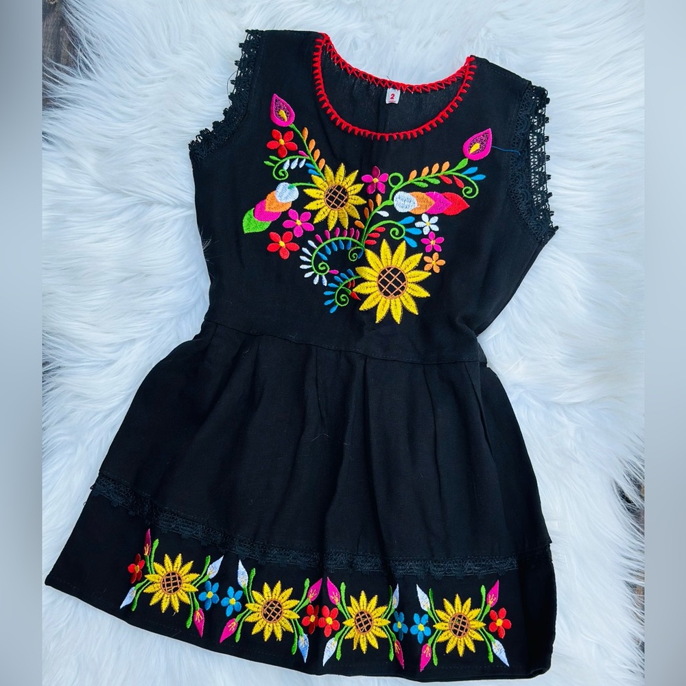 2T embroidered dress